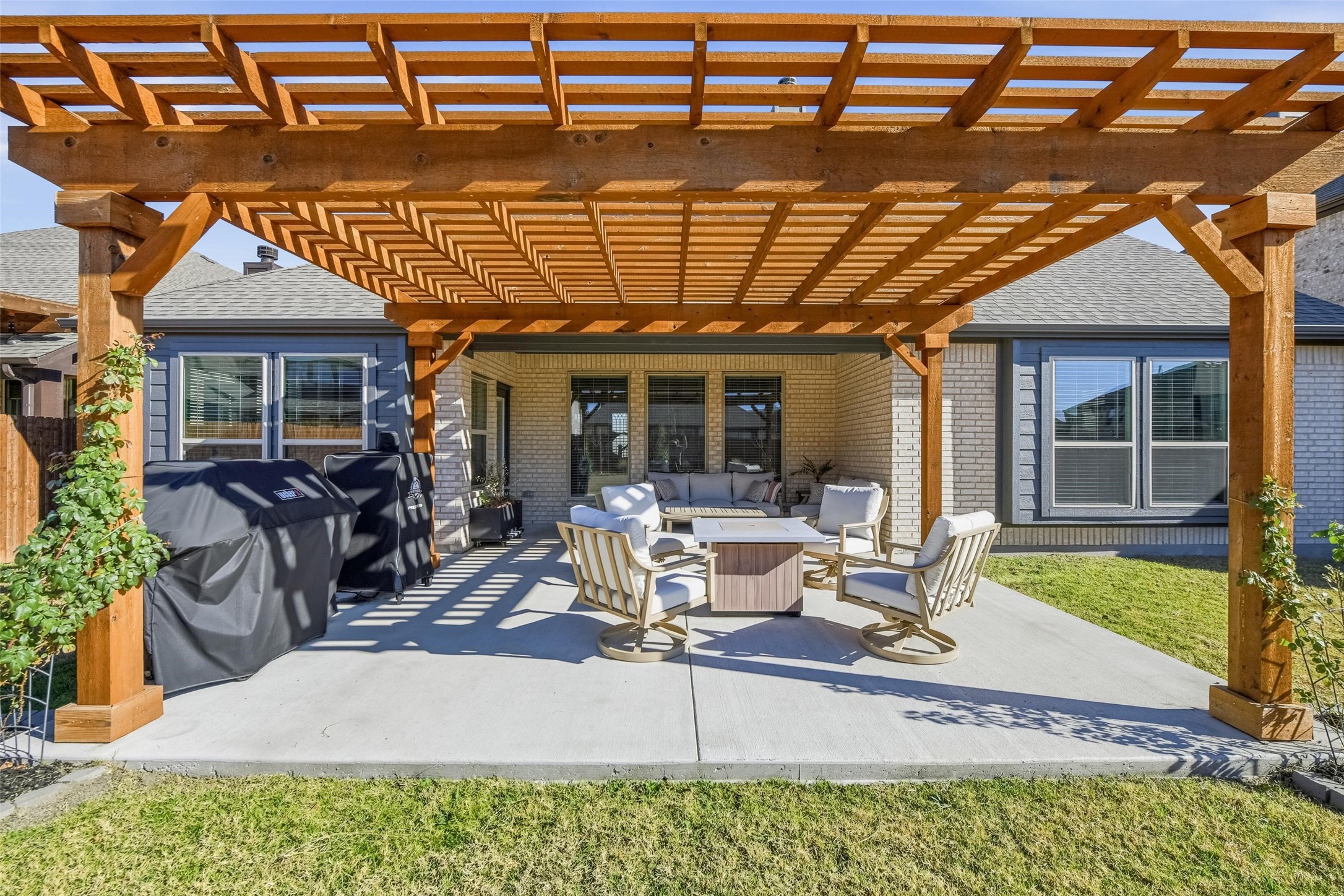 222 Lakewood Lane Ponder TX 76259