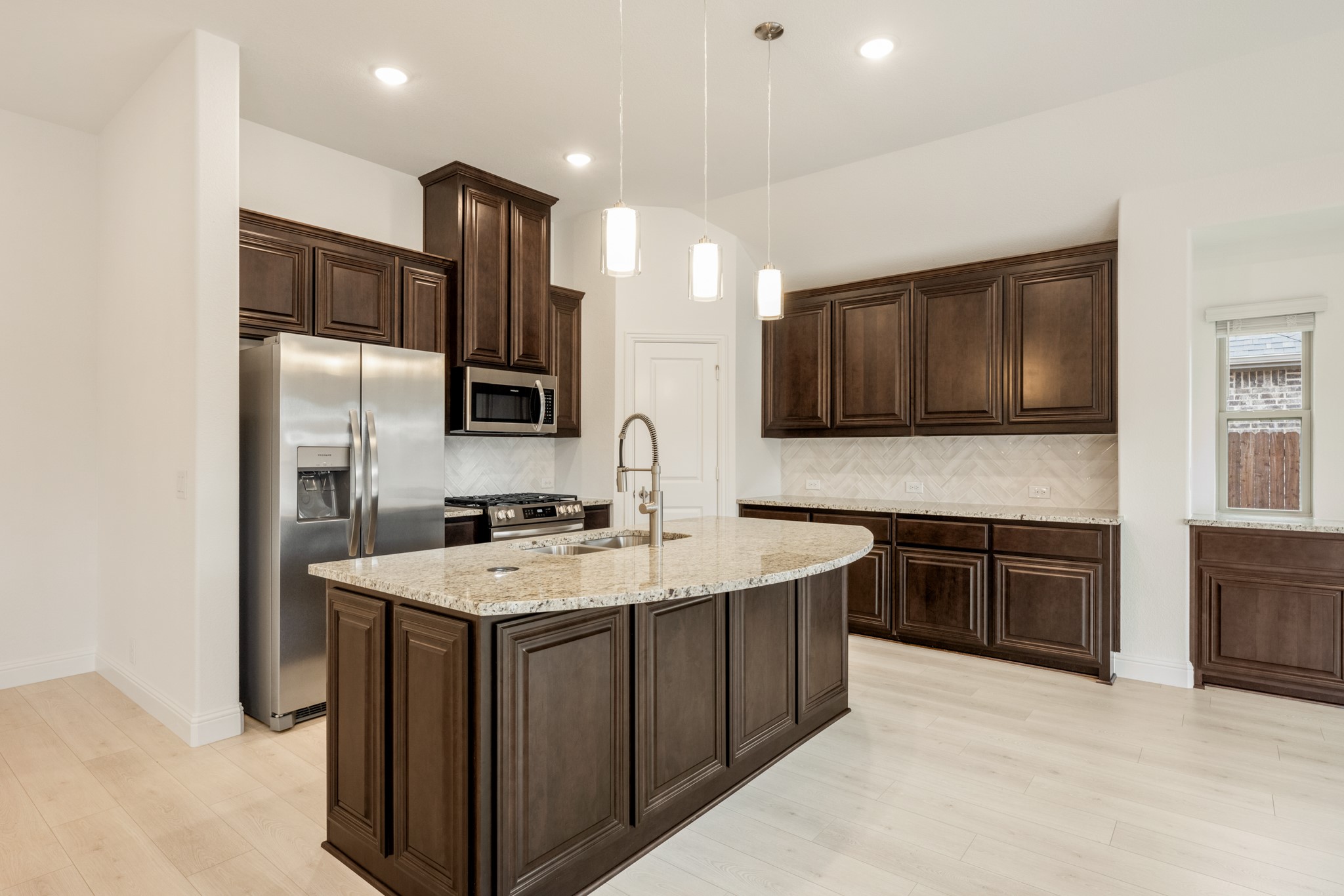 152 Rosewood Drive Glenn Heights TX 75154