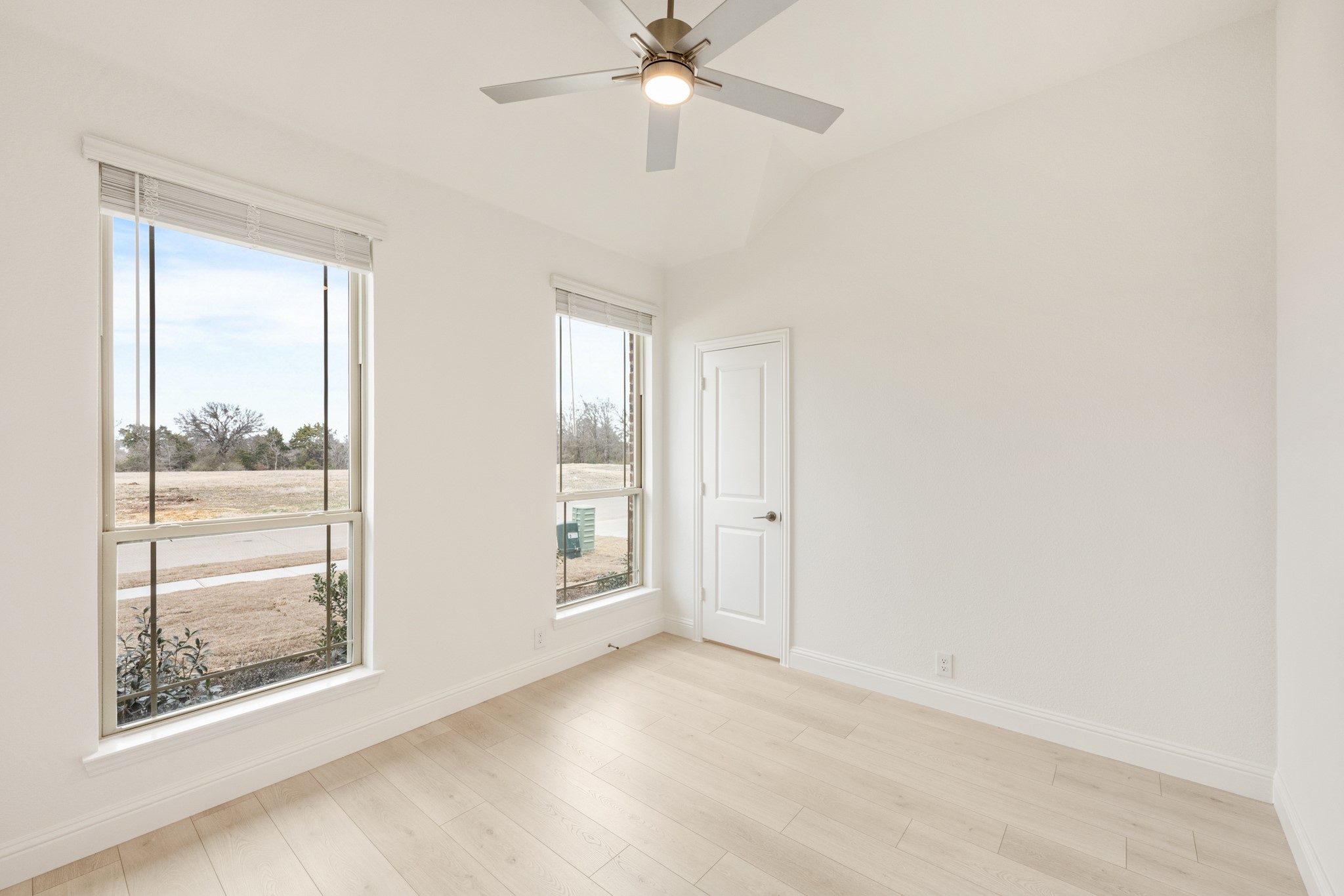 152 Rosewood Drive Glenn Heights TX 75154