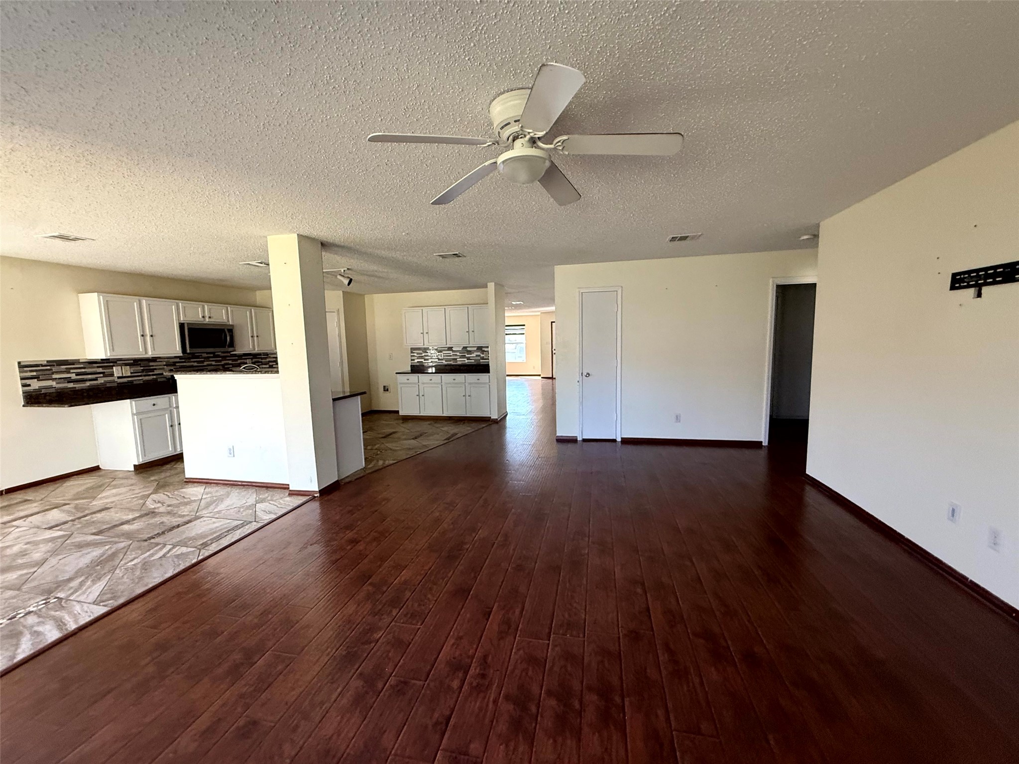7919 Mosstree Drive Arlington TX 76001