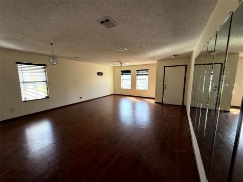 7919 Mosstree Drive Arlington TX 76001