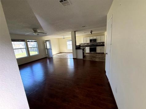7919 Mosstree Drive Arlington TX 76001