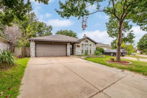 6762 Prairie Hill Road S Fort Worth TX 76131