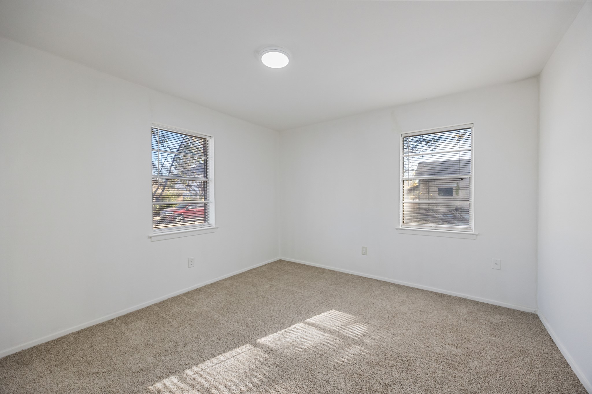 3827 Vineyard Drive Dallas TX 75212