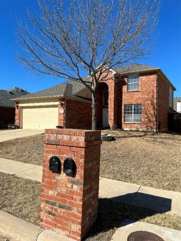 308 Mystic River Trail Fort Worth TX 76131