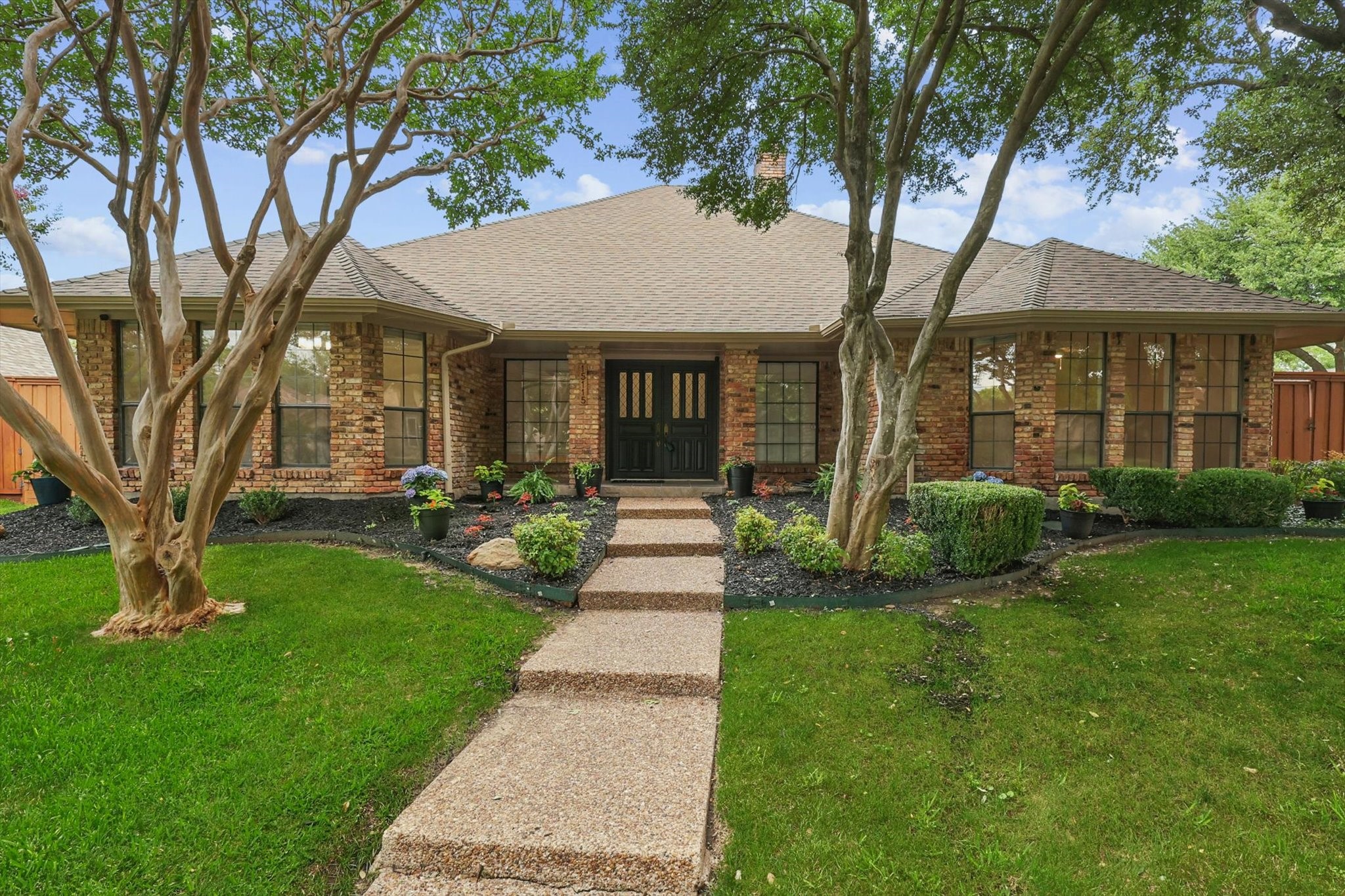 15115 Canyon Crest Dallas TX 75248