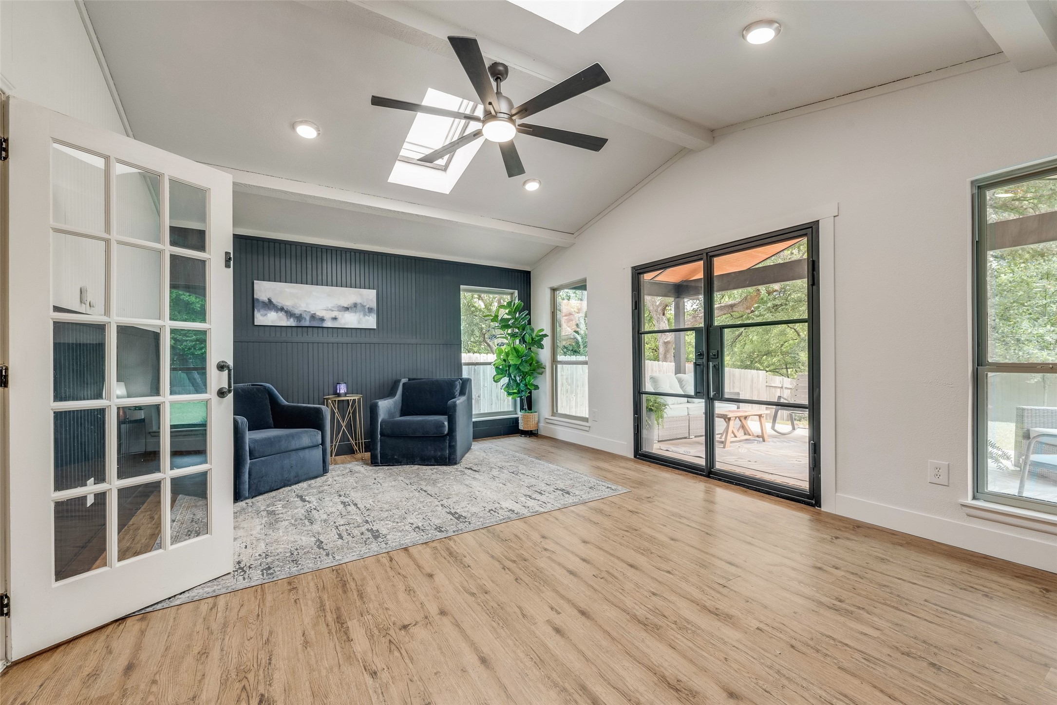 11231 Mccree Road Dallas TX 75238