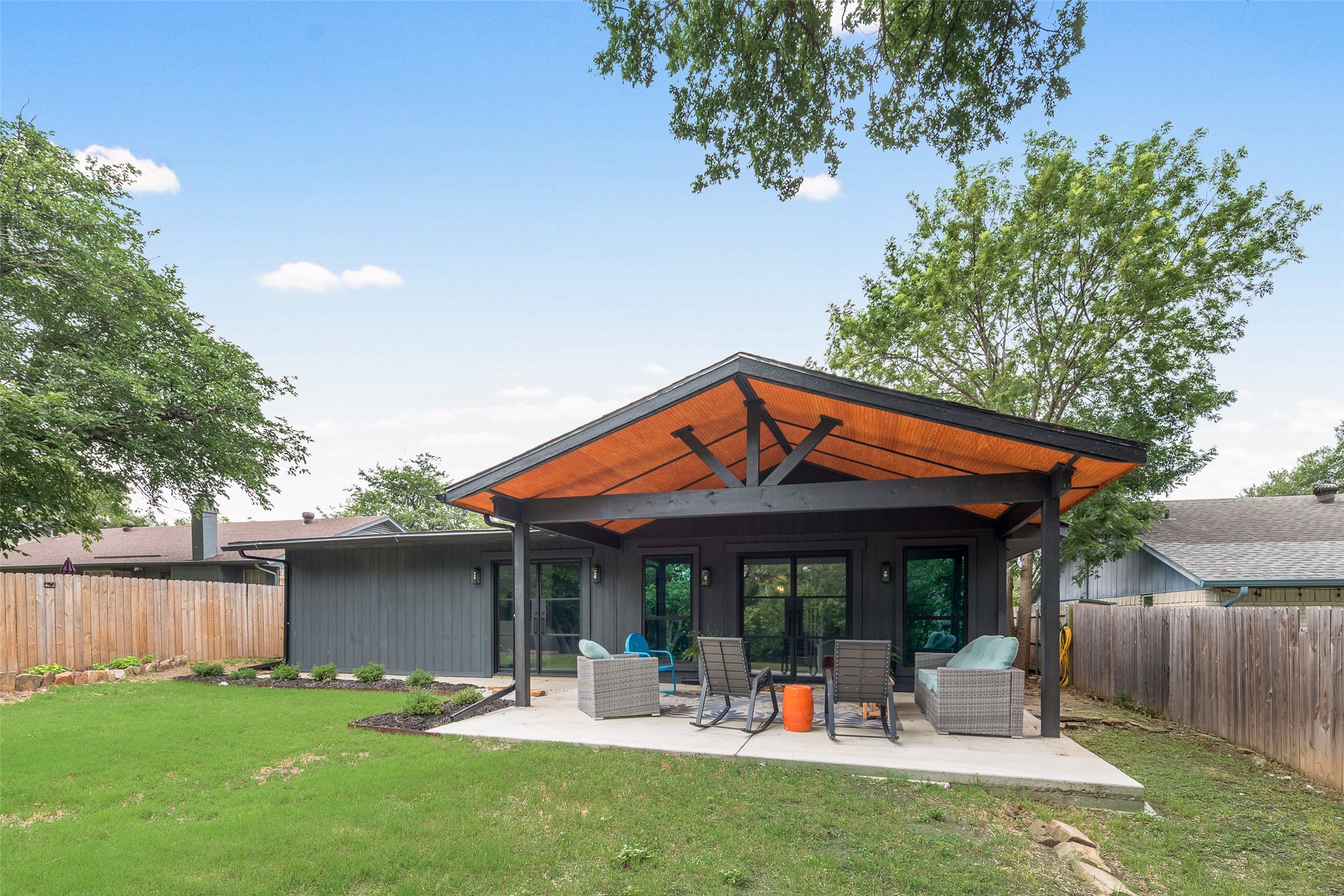 11231 Mccree Road Dallas TX 75238