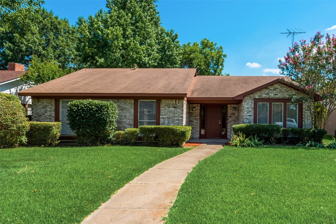 1114 Westminster Lane Garland TX 75040
