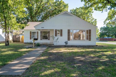 5800 Hadley Street Haltom City TX 76117