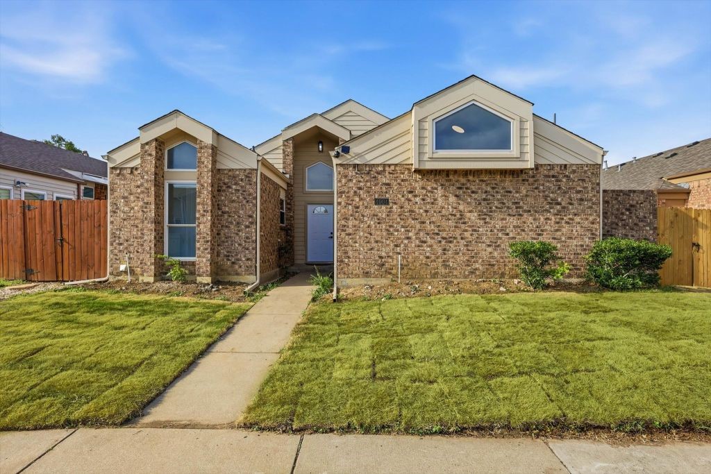 4904 Courtside Drive Irving TX 75038