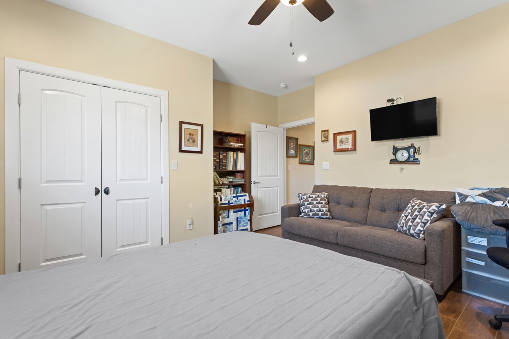 715 Vz County Road 1803 Grand Saline TX 75140