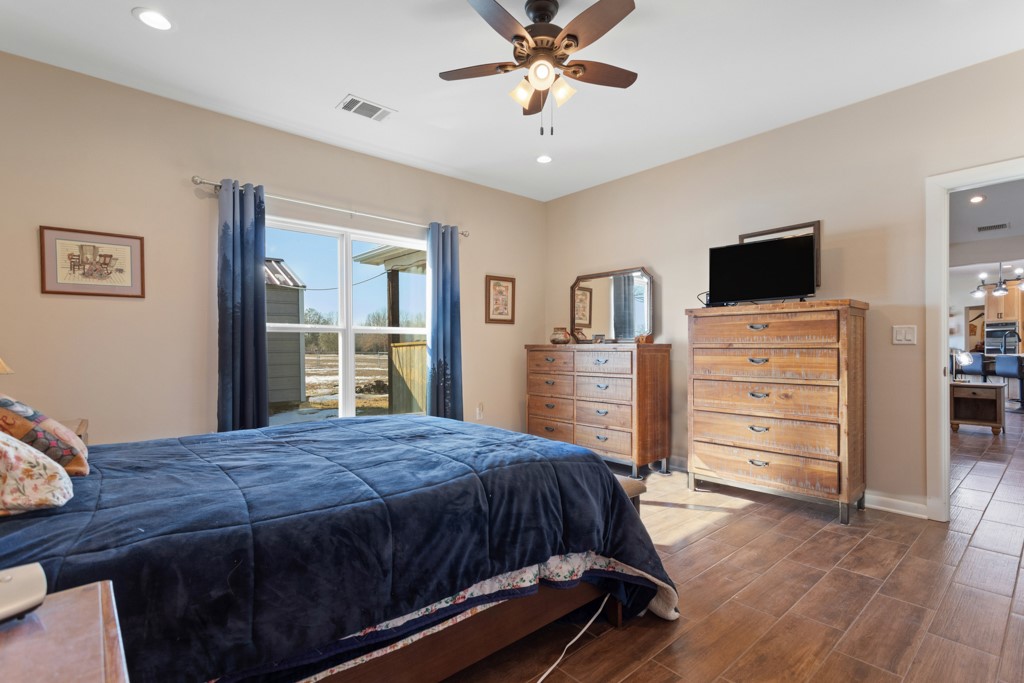 715 Vz County Road 1803 Grand Saline TX 75140