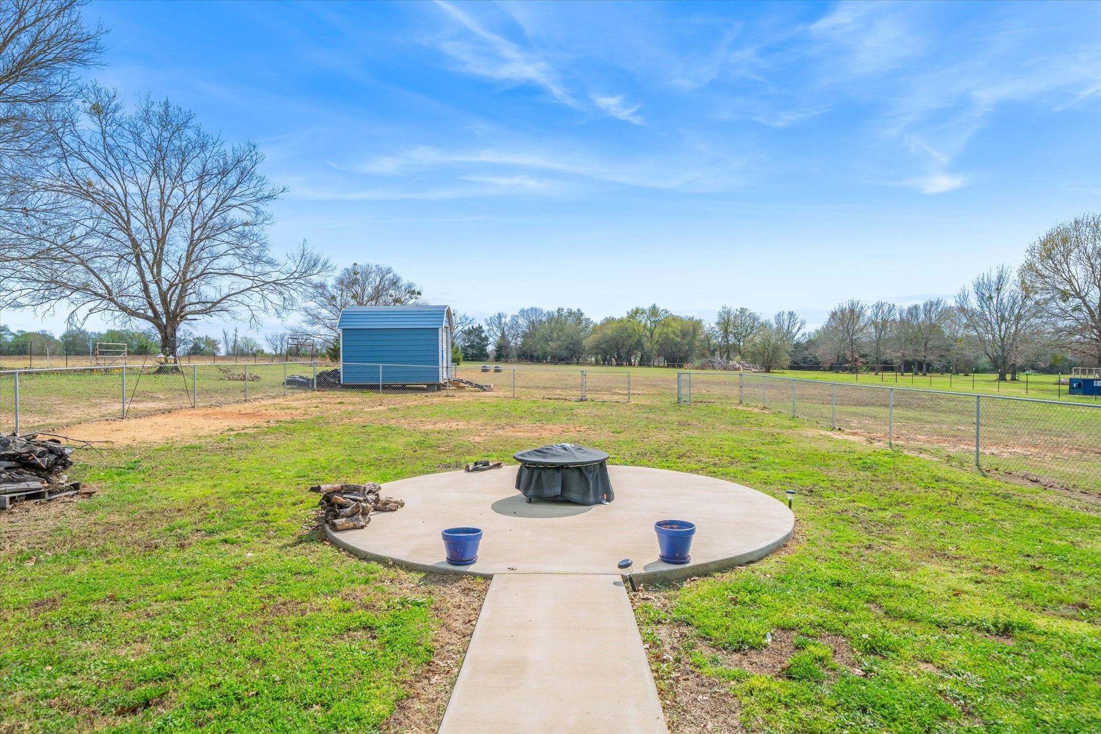 715 Vz County Road 1803 Grand Saline TX 75140