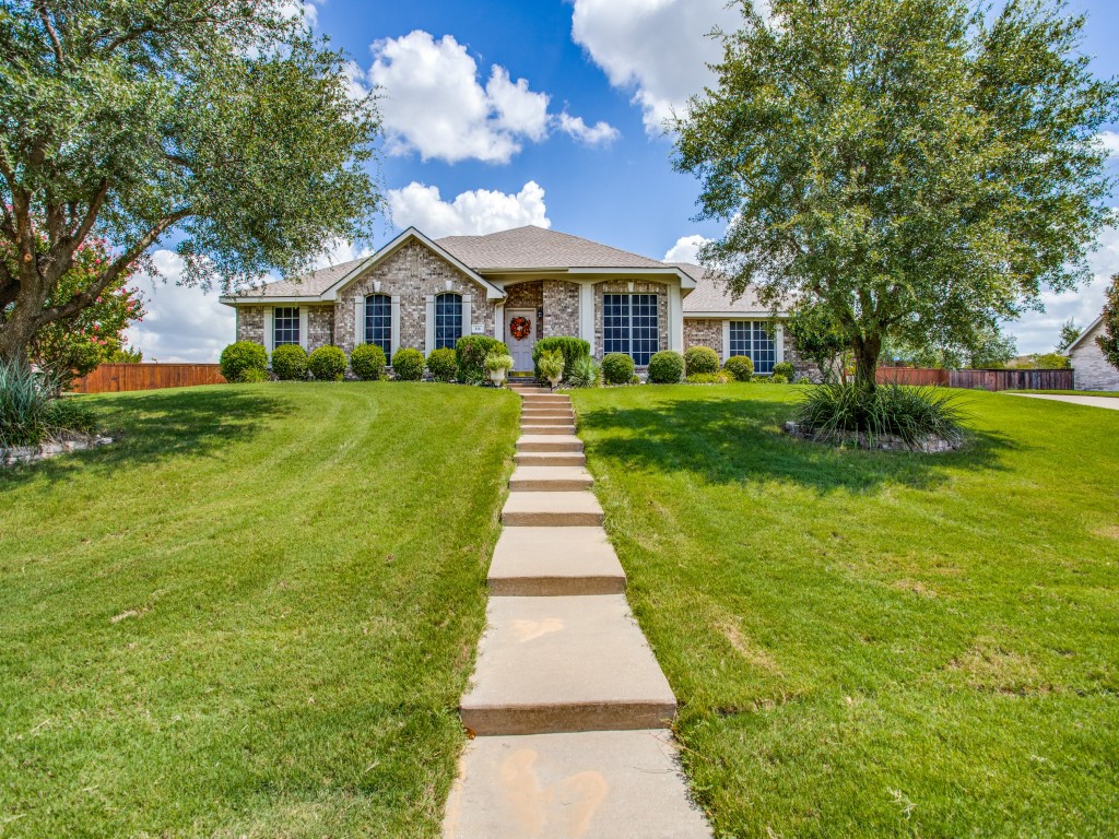 116 Wooded Creek Drive Red Oak TX 75154