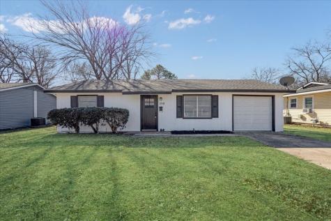 250 Victory Street Bonham TX 75418