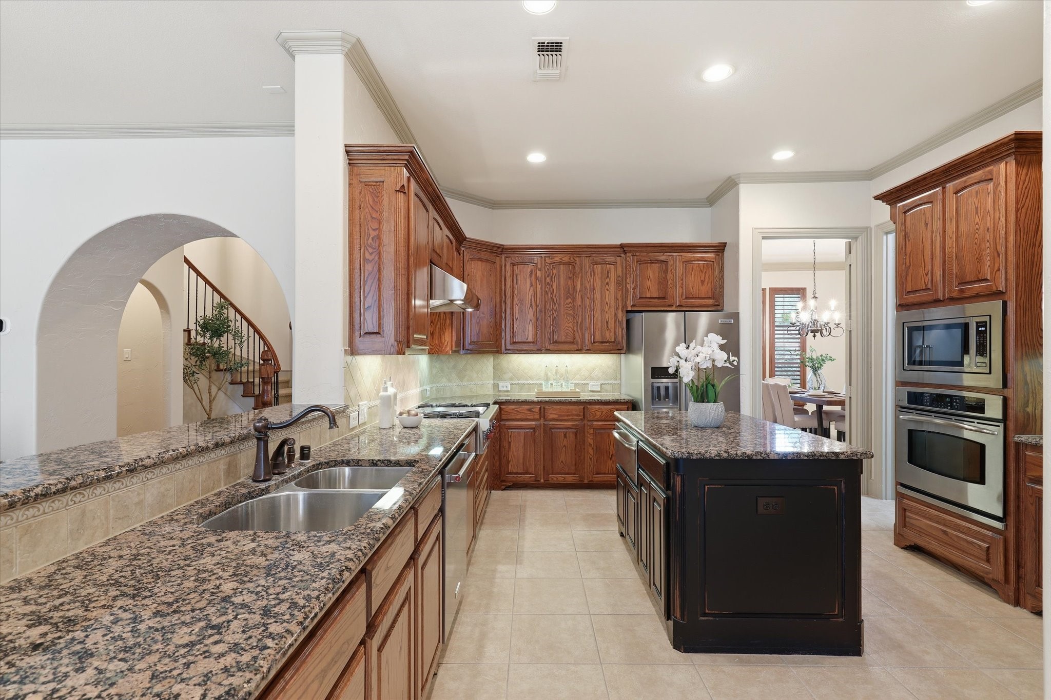 929 Lairds Lane Allen TX 75013
