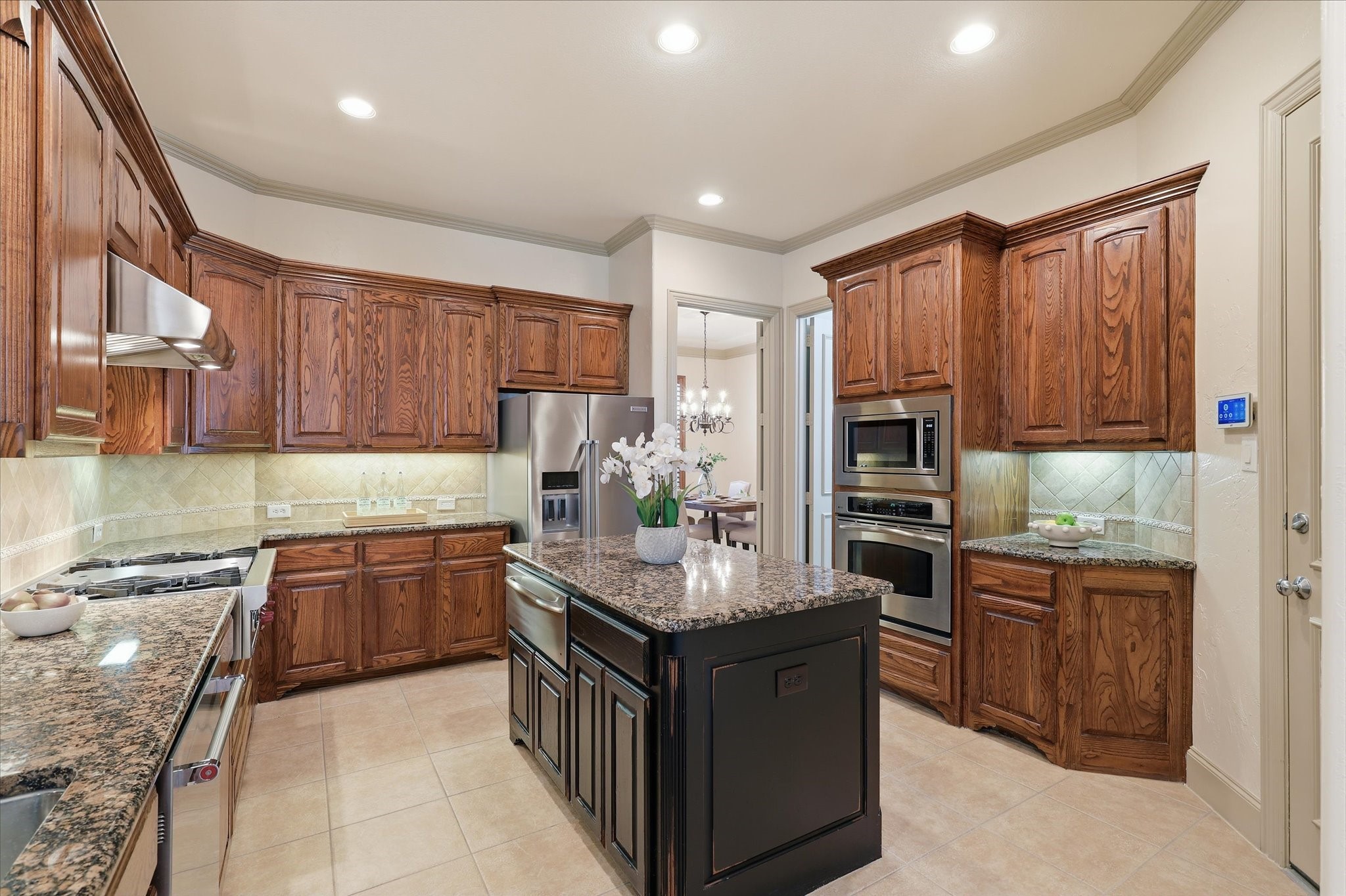 929 Lairds Lane Allen TX 75013