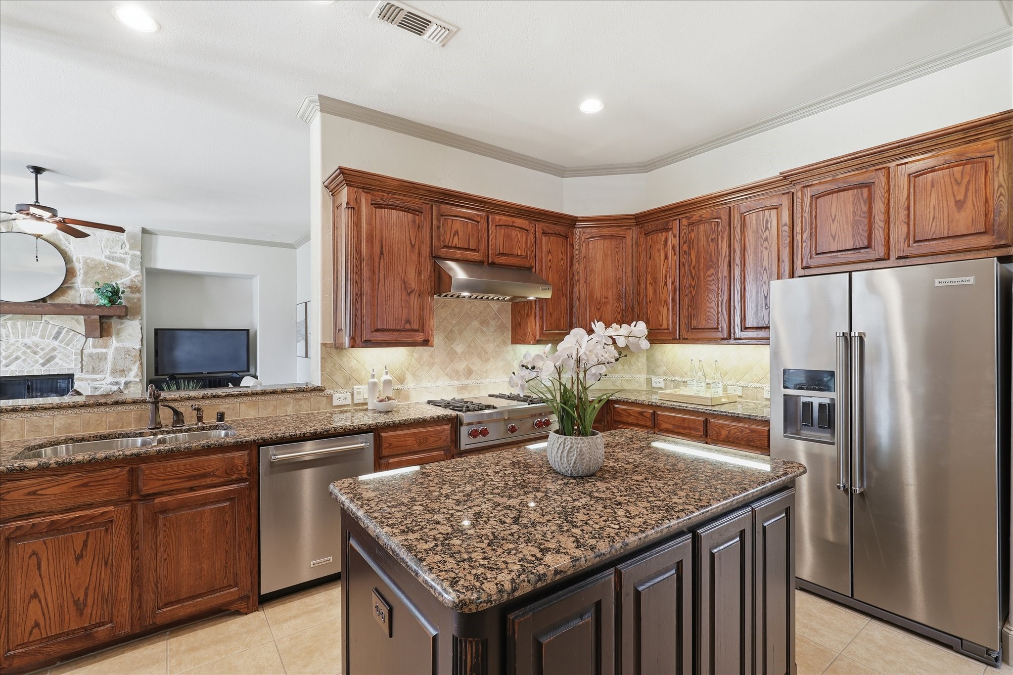 929 Lairds Lane Allen TX 75013
