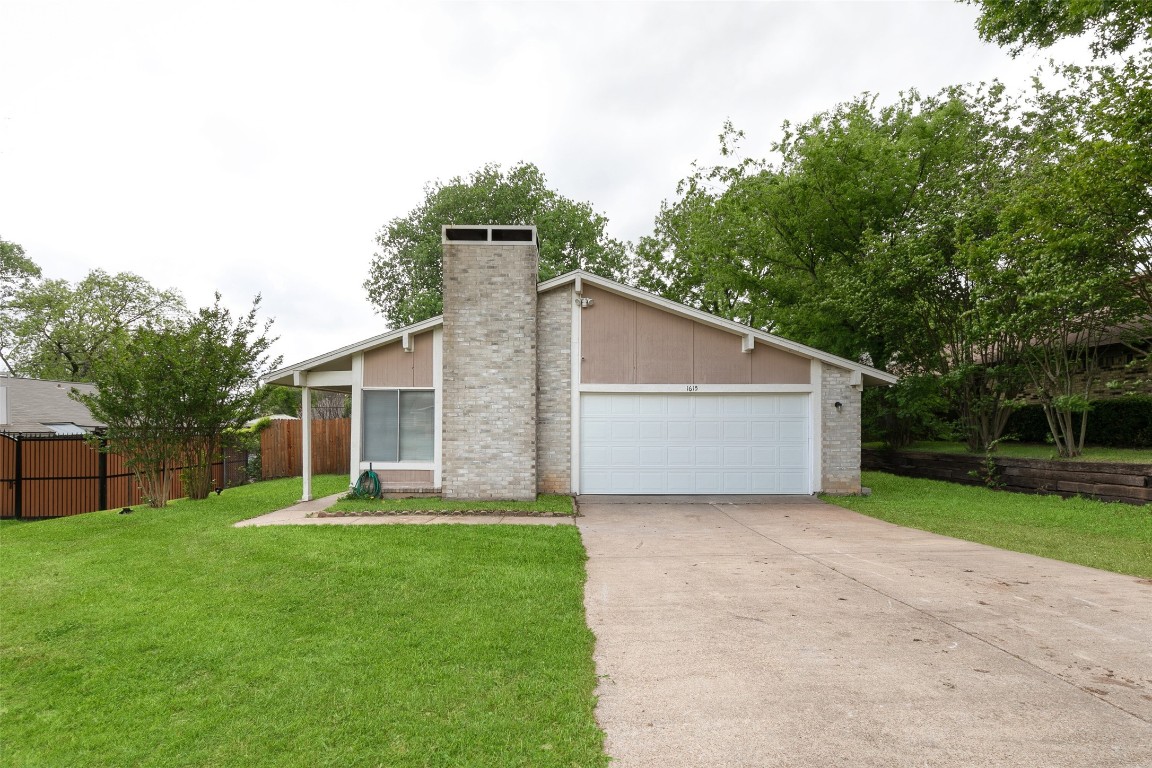 1615 Shannon Drive Duncanville TX 75137