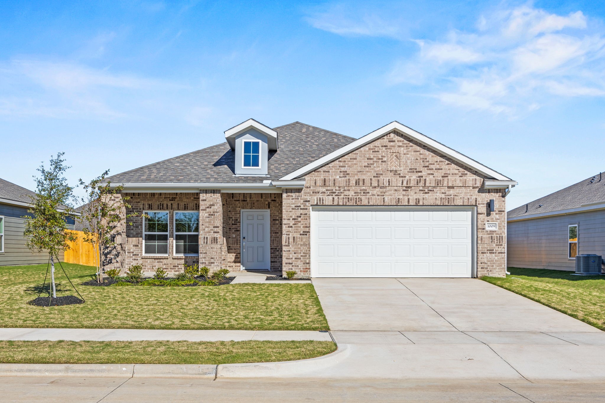 1009 Park Oak Lane Crowley TX 76036