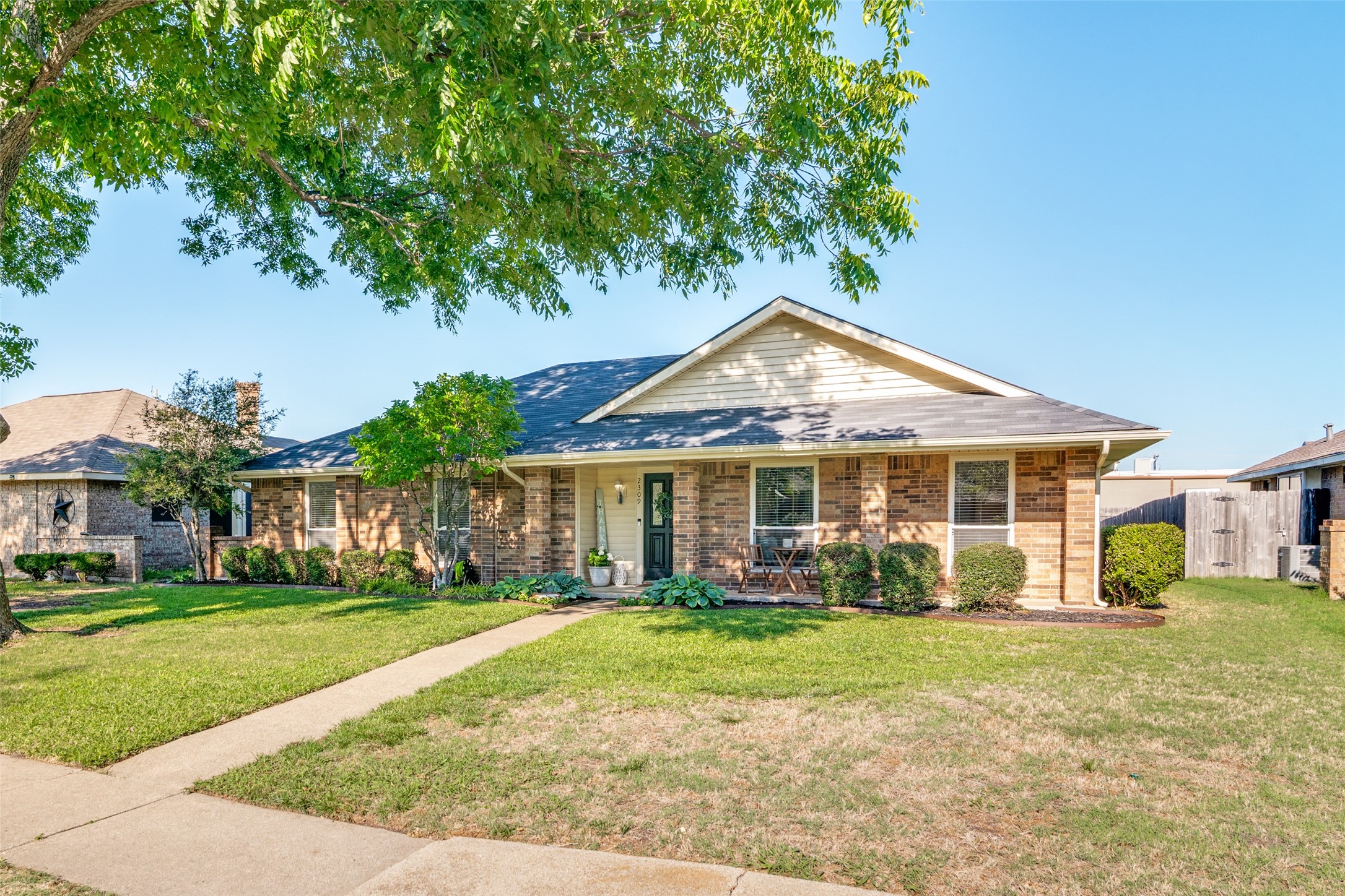 2309 Woodrow Way Rowlett TX 75088