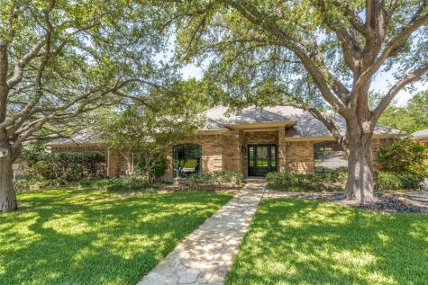 9041 Meadowknoll Drive Dallas TX 75243