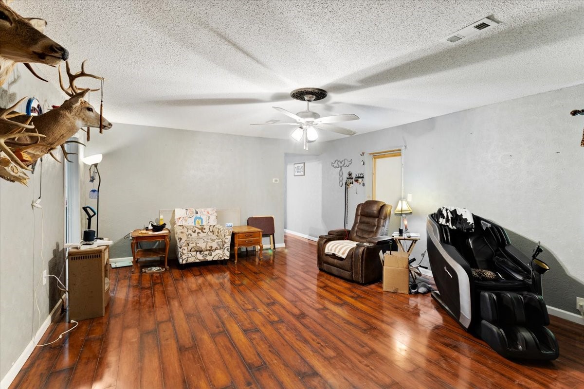 1250 Garrett Road Whitewright TX 75491