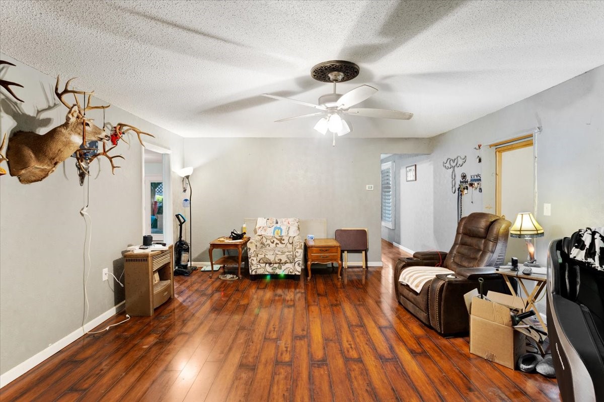 1250 Garrett Road Whitewright TX 75491