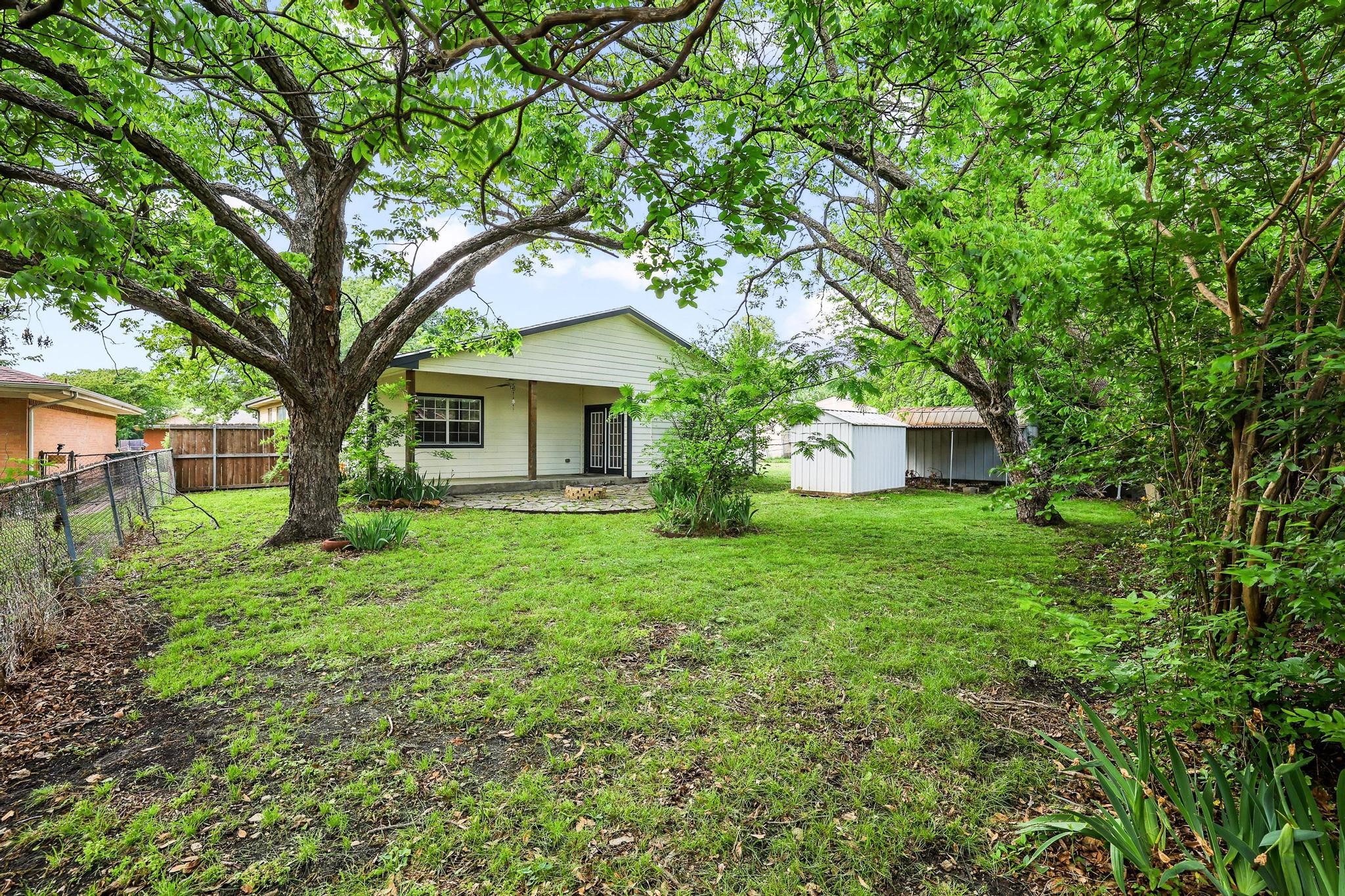 813 S Andrews Street Sherman TX 75090