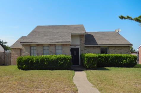 2717 Poplar Trail Garland TX 75042