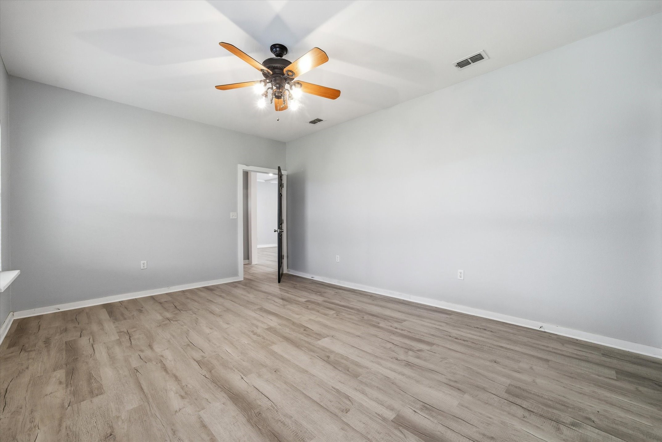 14227 County Road 438 Lindale TX 75771