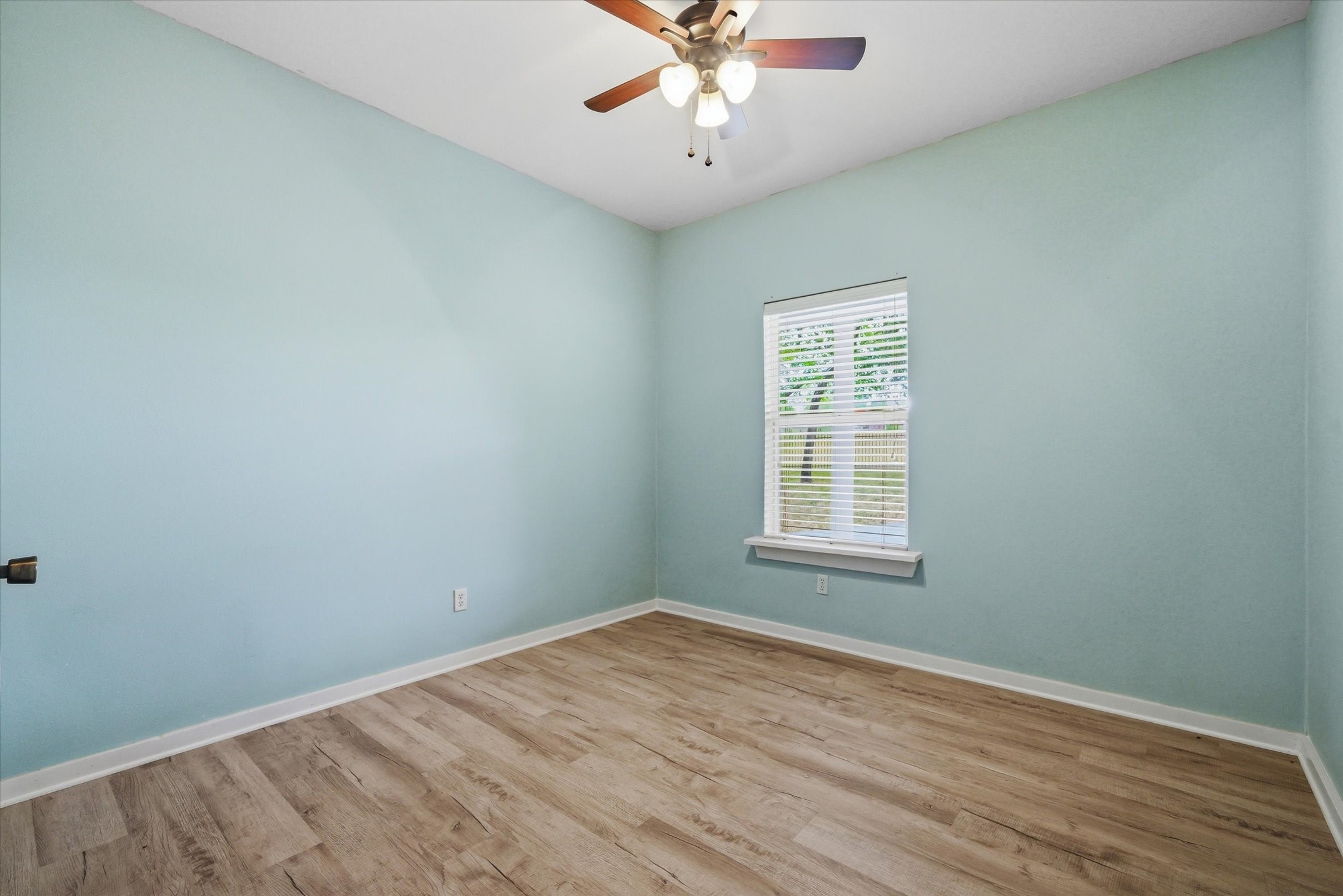 14227 County Road 438 Lindale TX 75771