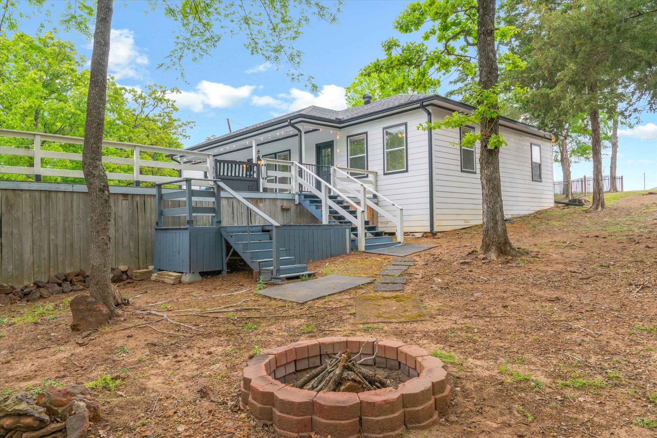 14227 County Road 438 Lindale TX 75771