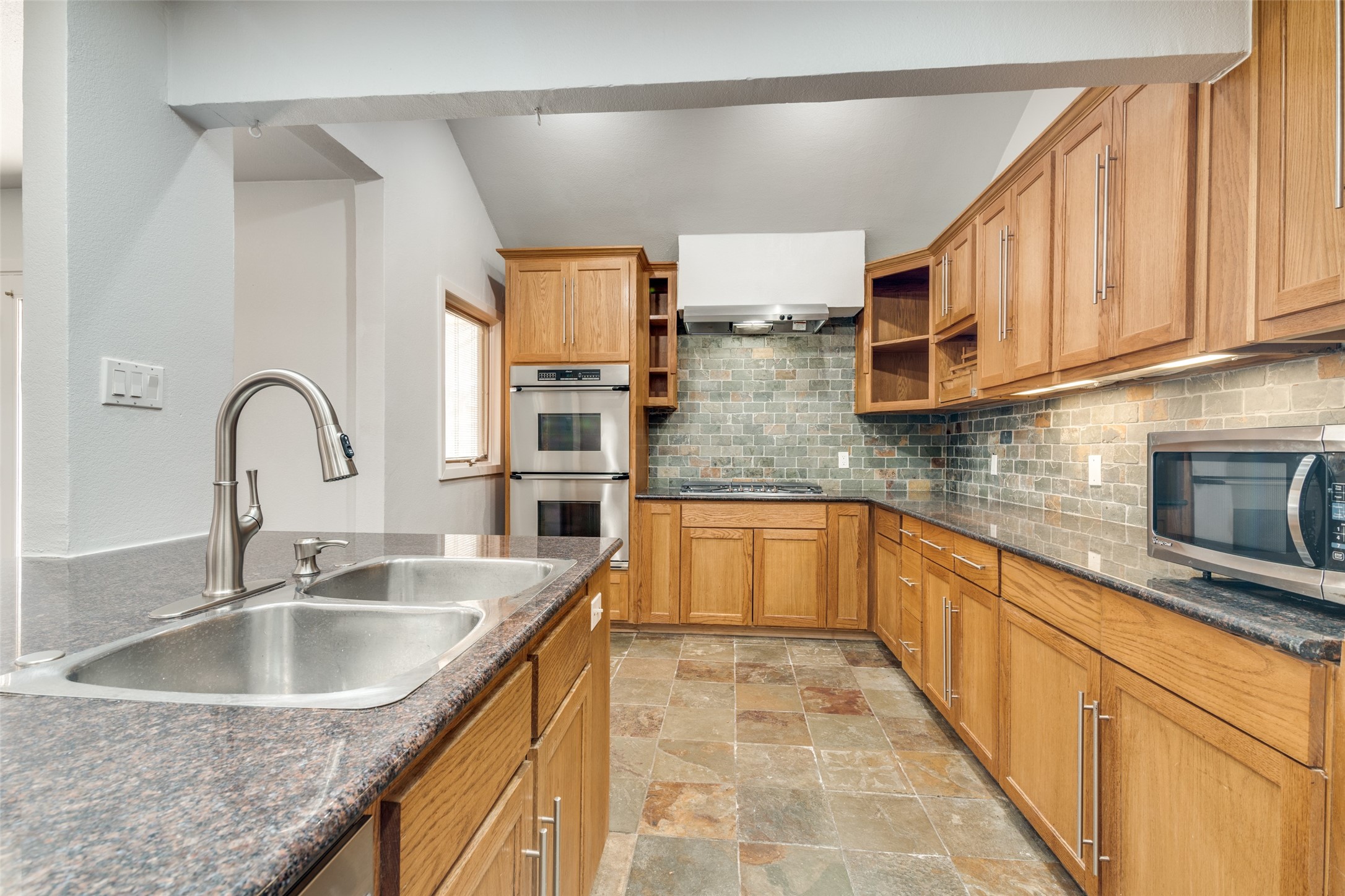 1720 Plummer Drive Rockwall TX 75087