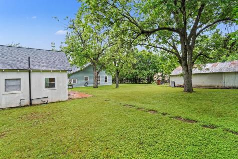 506 Woodard Avenue Cleburne TX 76033