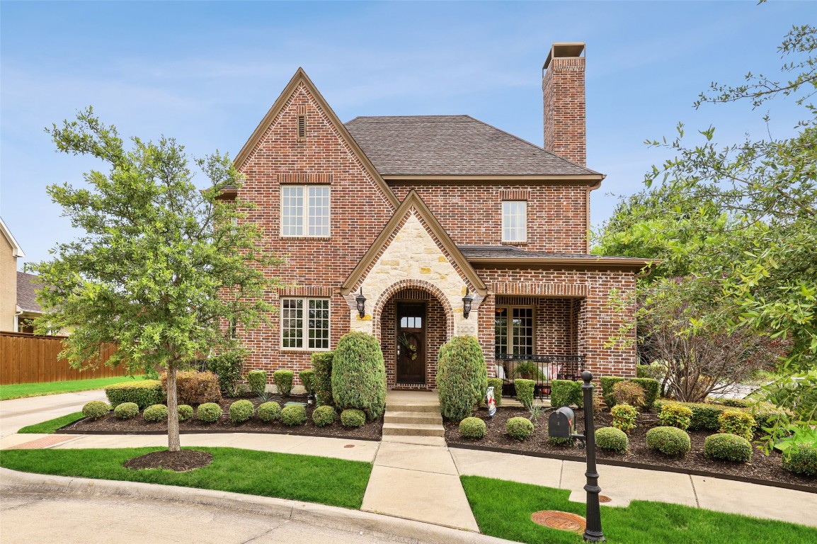 2200 Broken Gate Road Carrollton TX 75010