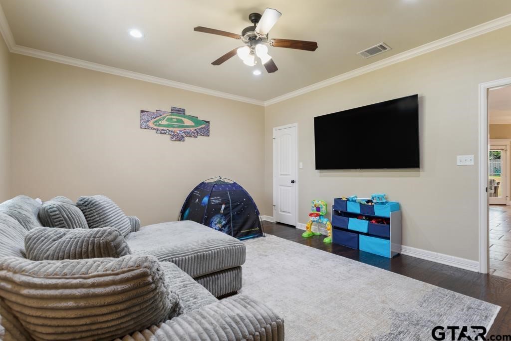 19551 Sandhill Lane Flint TX 75762