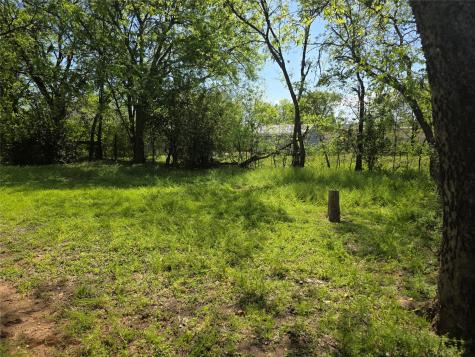 1207 N Anglin Street Cleburne TX 76031