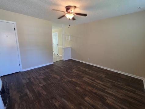1207 N Anglin Street Cleburne TX 76031