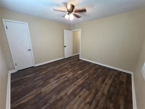 1207 N Anglin Street Cleburne TX 76031