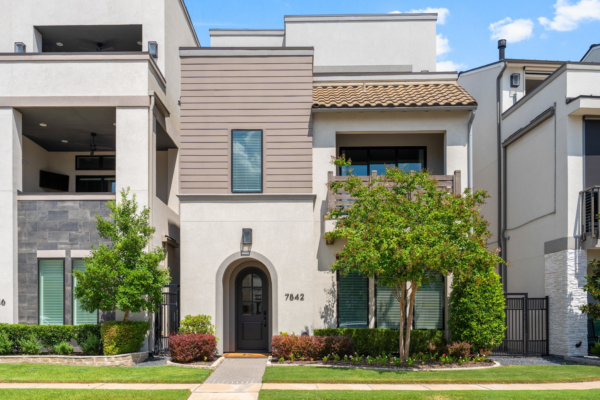 Plano TX, 7842 Element Avenue