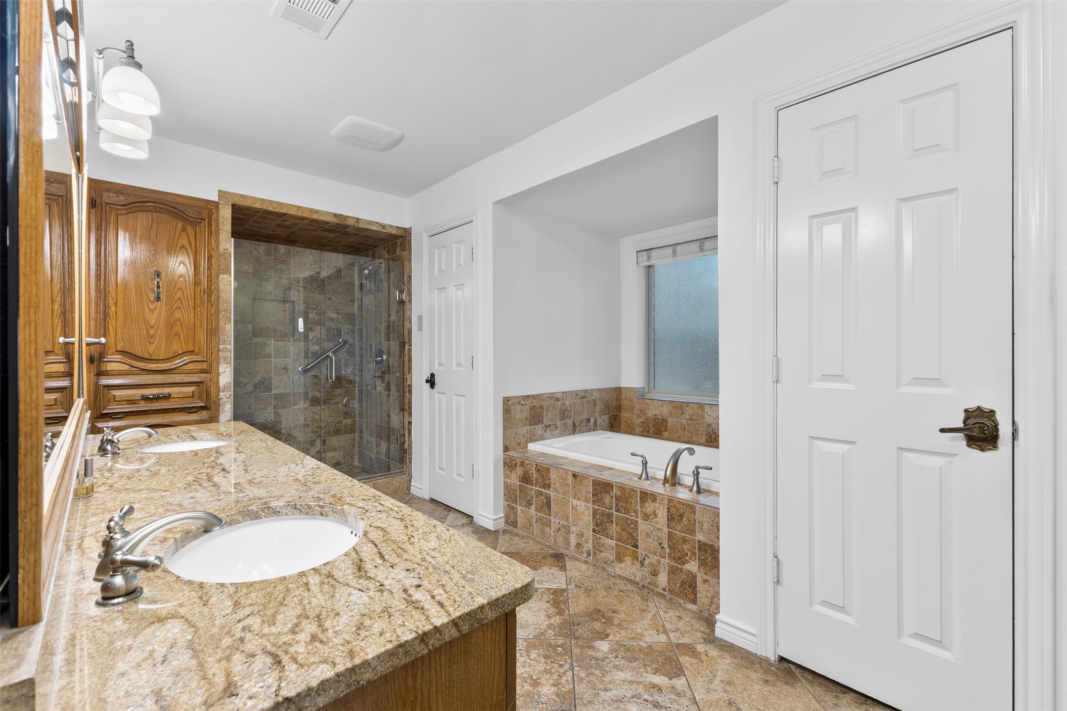 9906 Chimney Hill Lane Dallas TX 75243