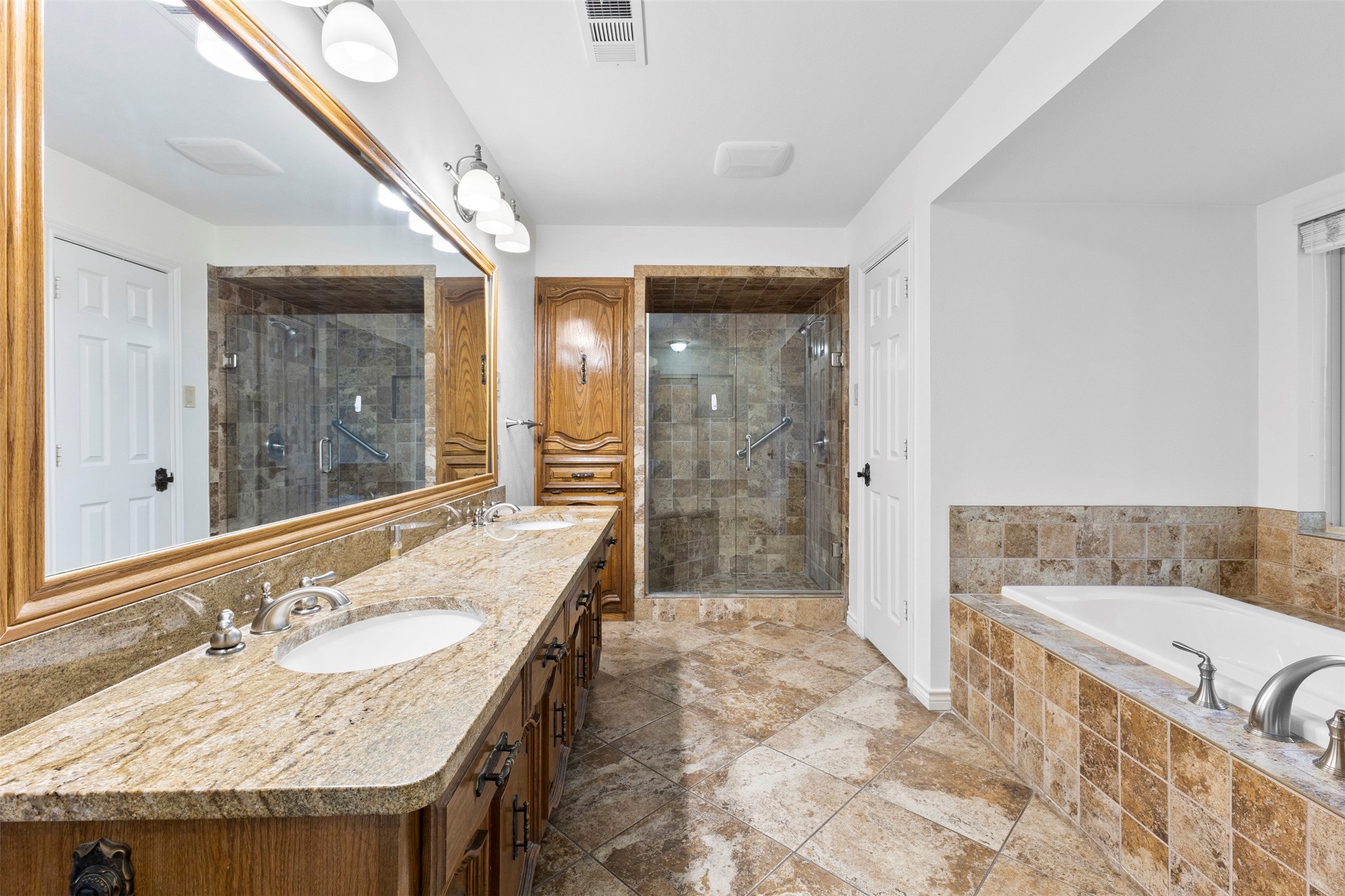 9906 Chimney Hill Lane Dallas TX 75243