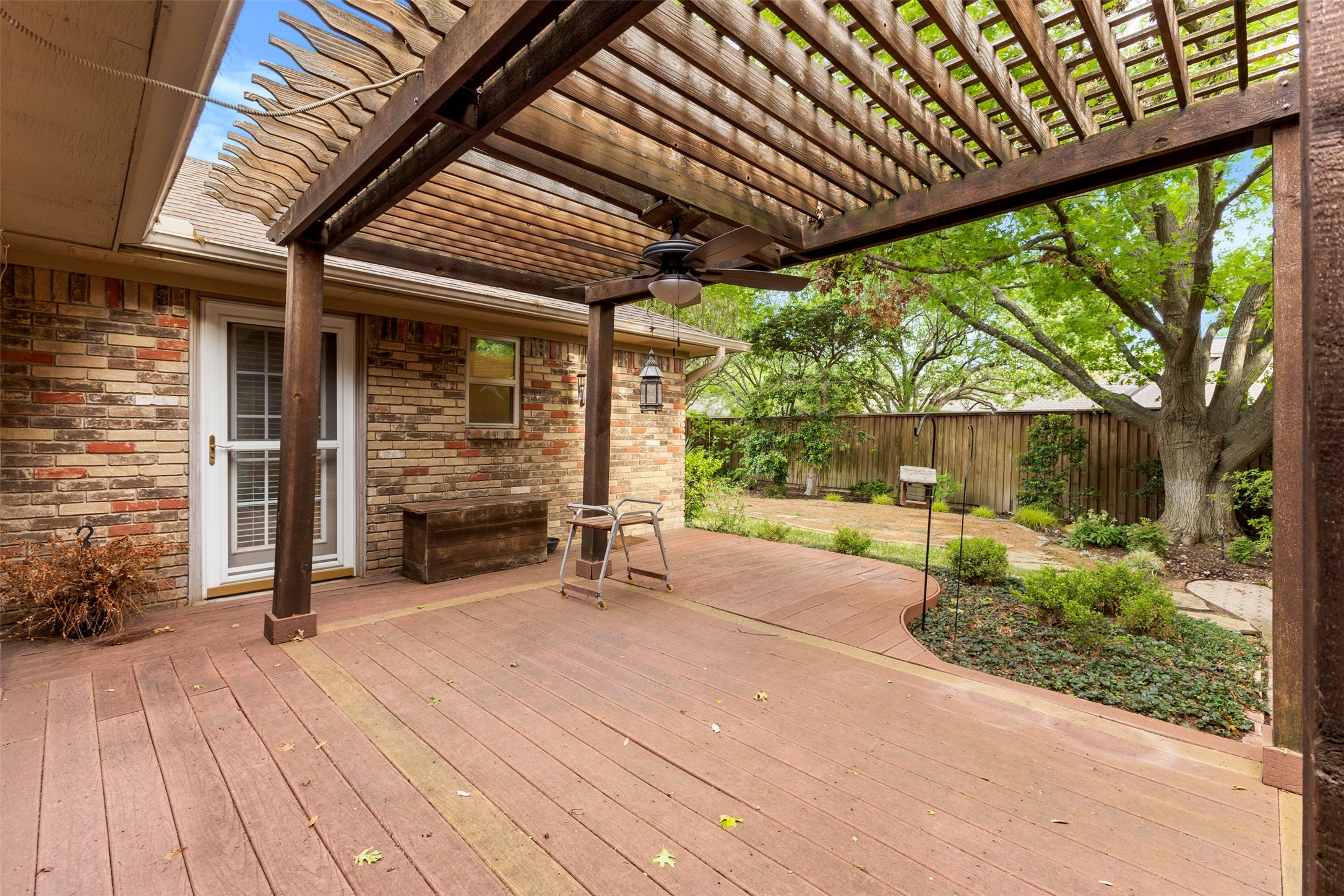 9906 Chimney Hill Lane Dallas TX 75243