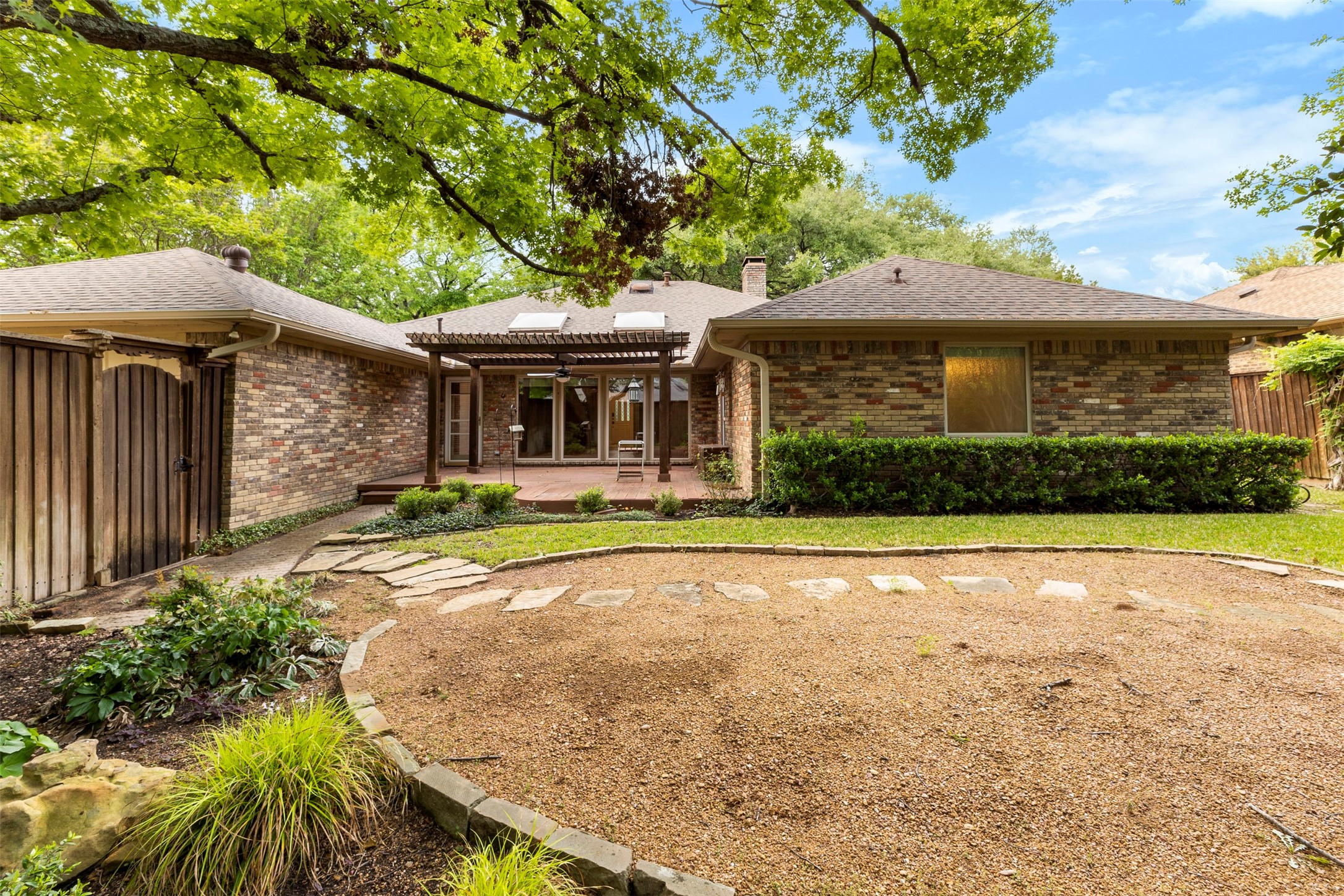 9906 Chimney Hill Lane Dallas TX 75243