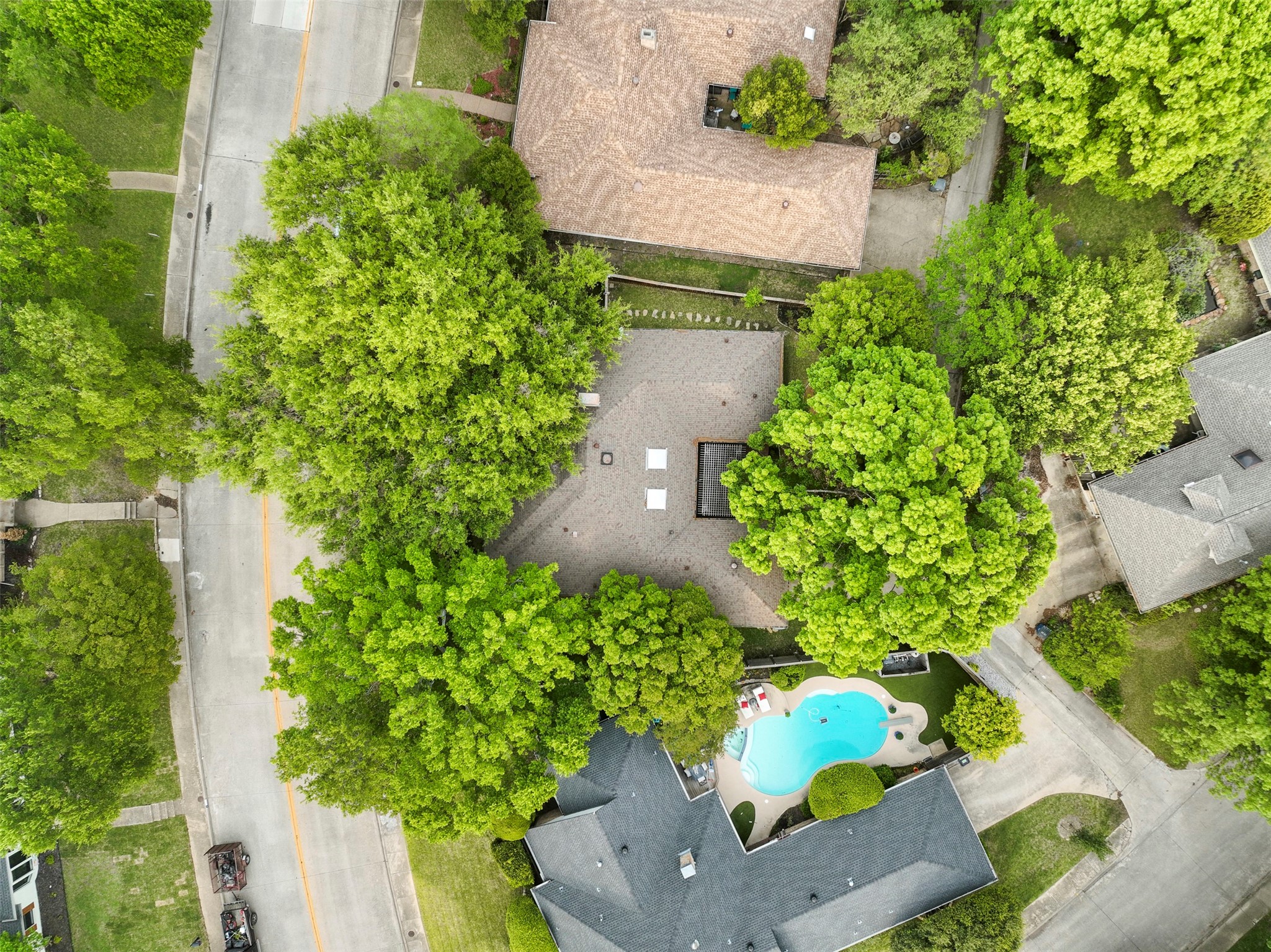 9906 Chimney Hill Lane Dallas TX 75243