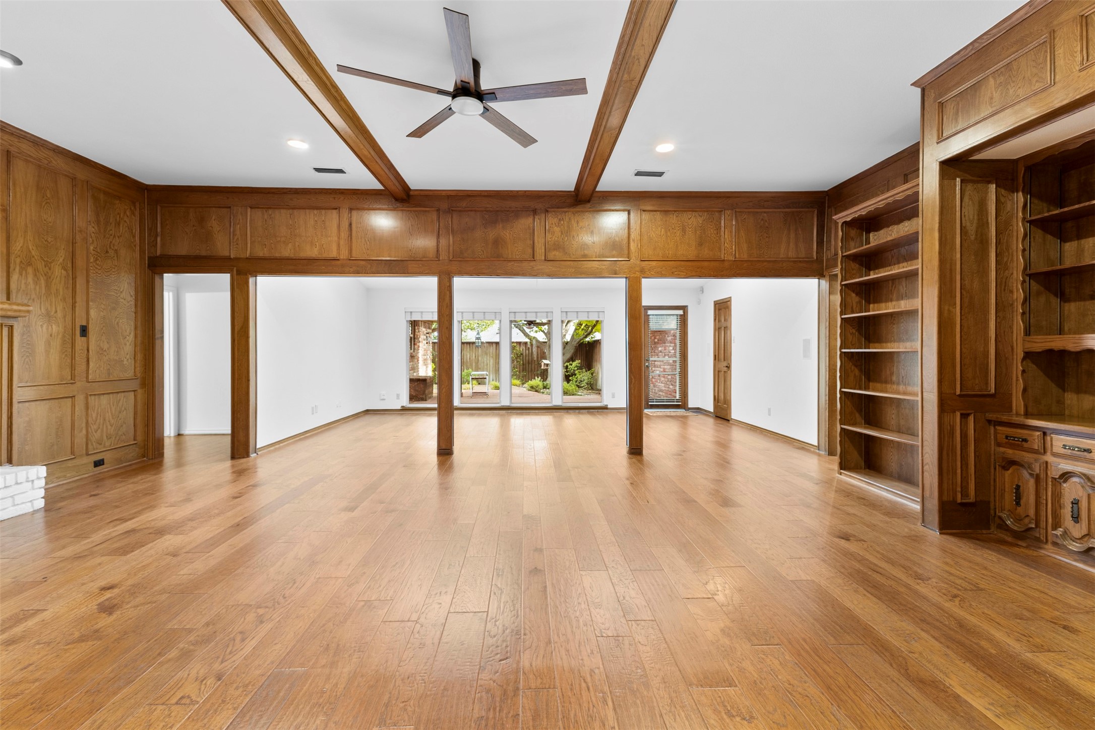 9906 Chimney Hill Lane Dallas TX 75243