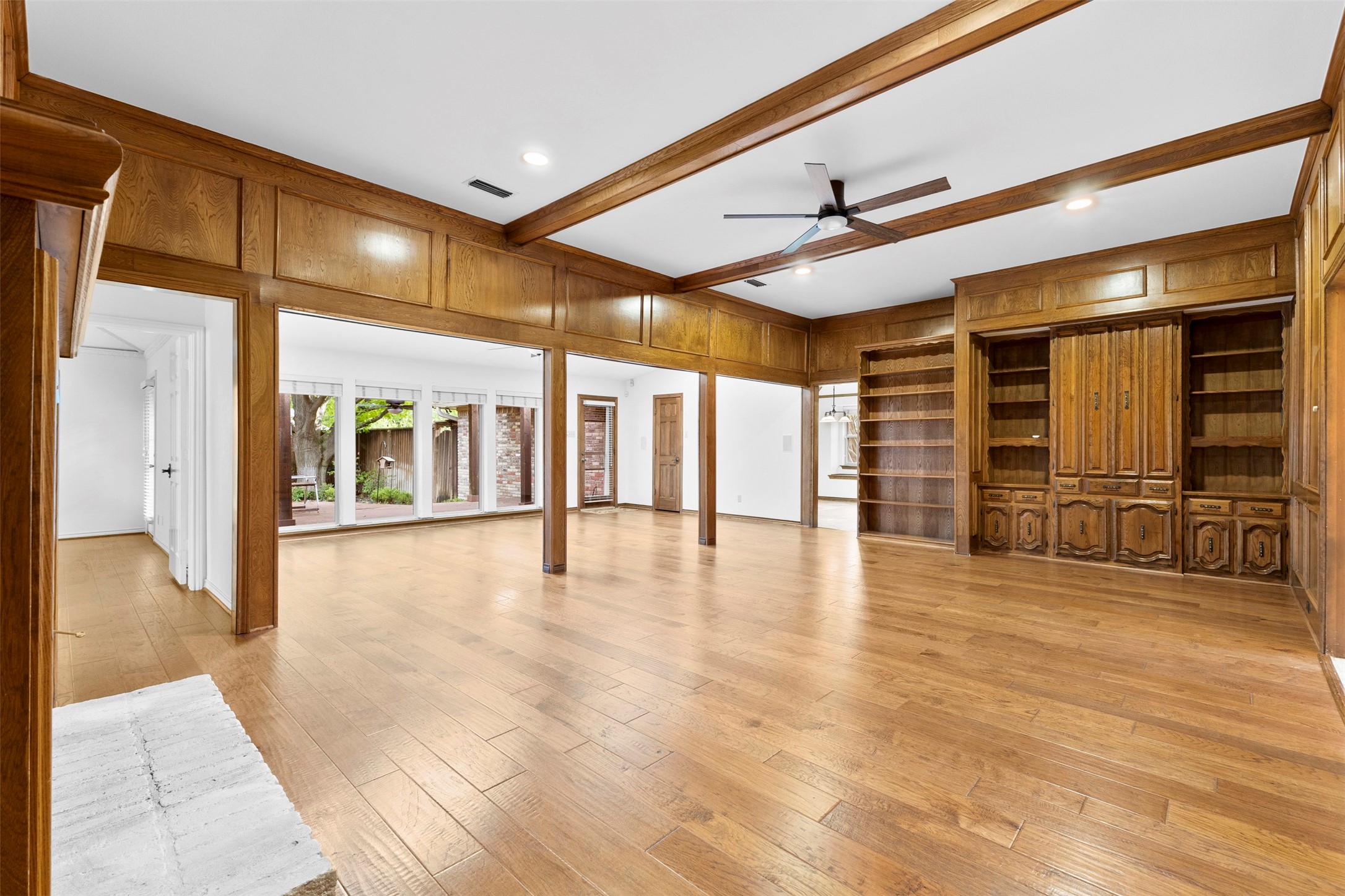 9906 Chimney Hill Lane Dallas TX 75243