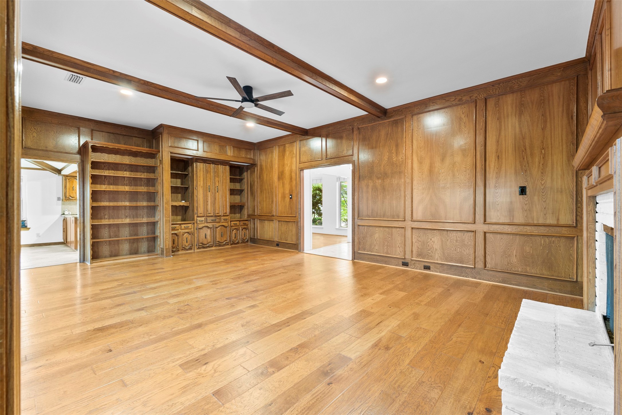 9906 Chimney Hill Lane Dallas TX 75243